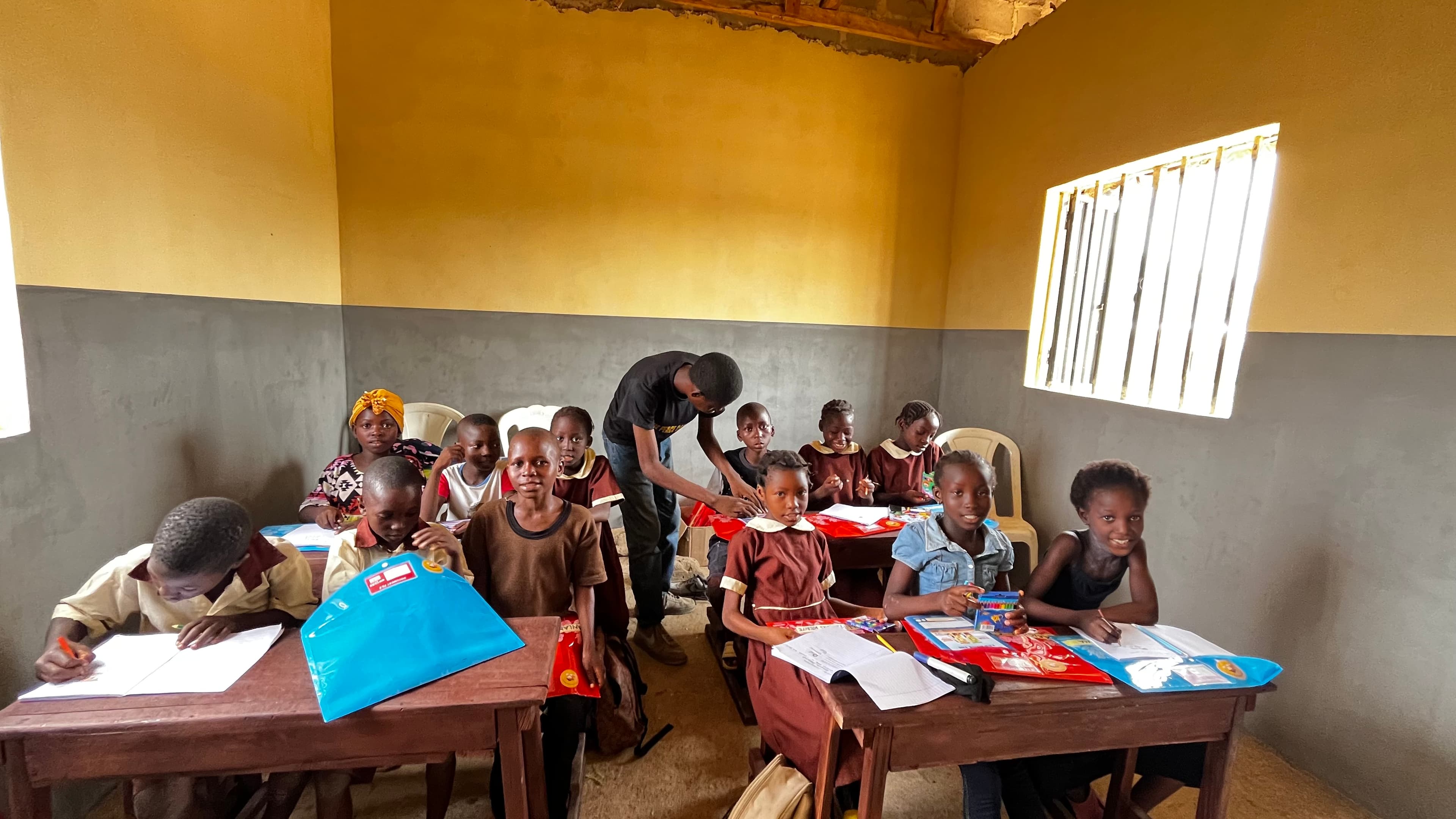 Children learning in Kwali